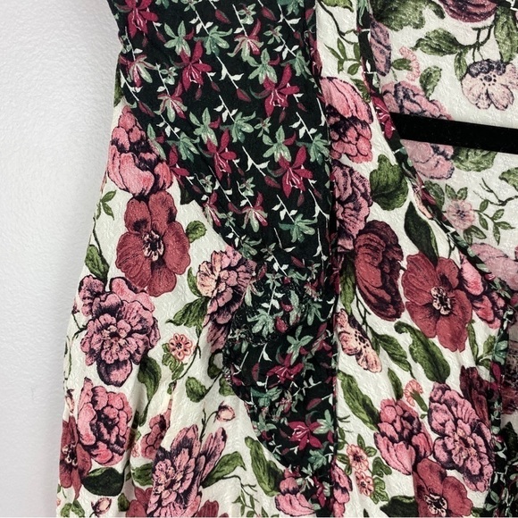Jane & Delancey Pink Red Floral Boho Ruffled Blouse Medium - Picture 6 of 11